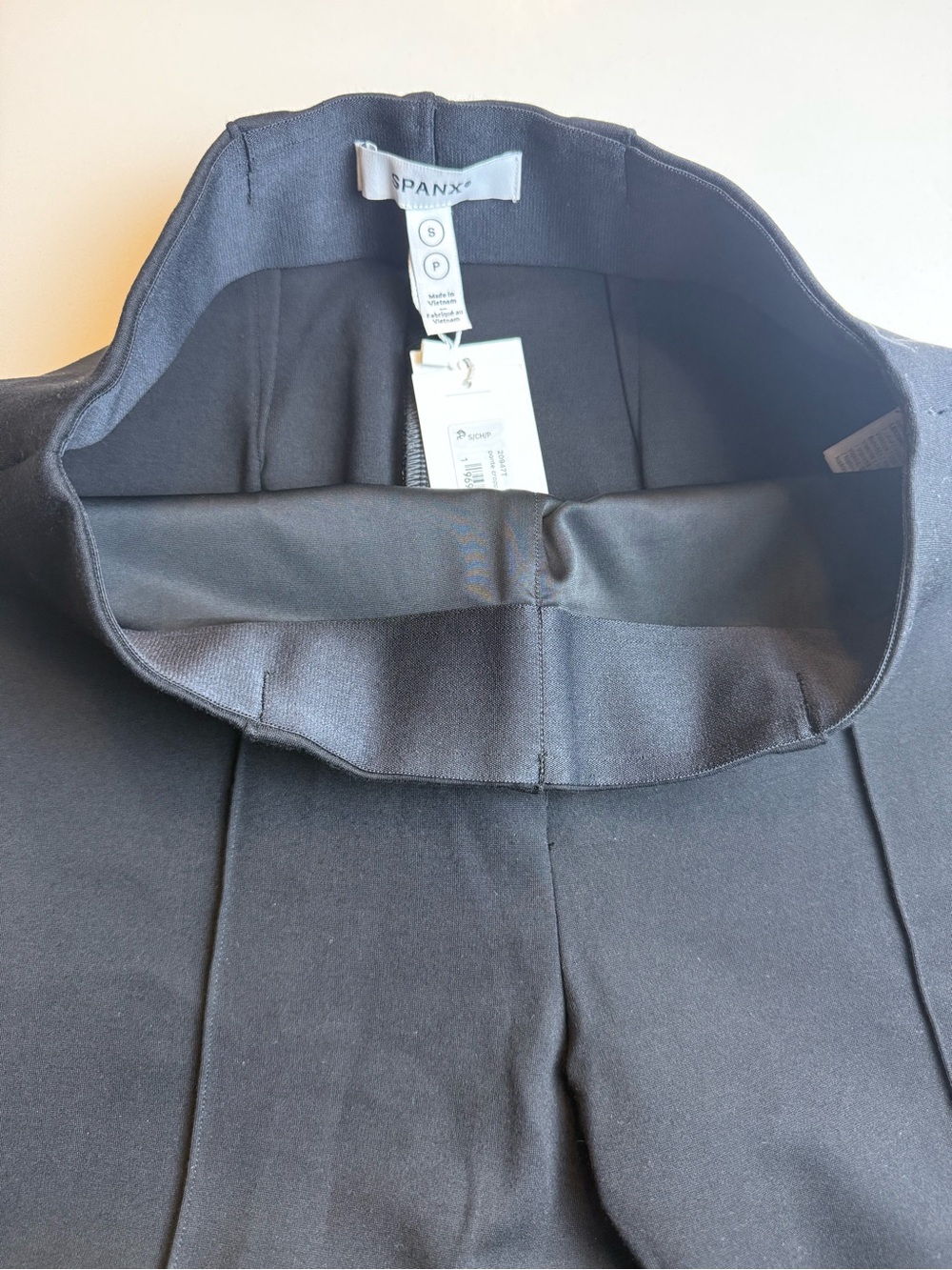 SPANX Perfect Pull On Crop Wide Leg Ponte Pants Black Petite NWT Size SP - Picture 7 of 14